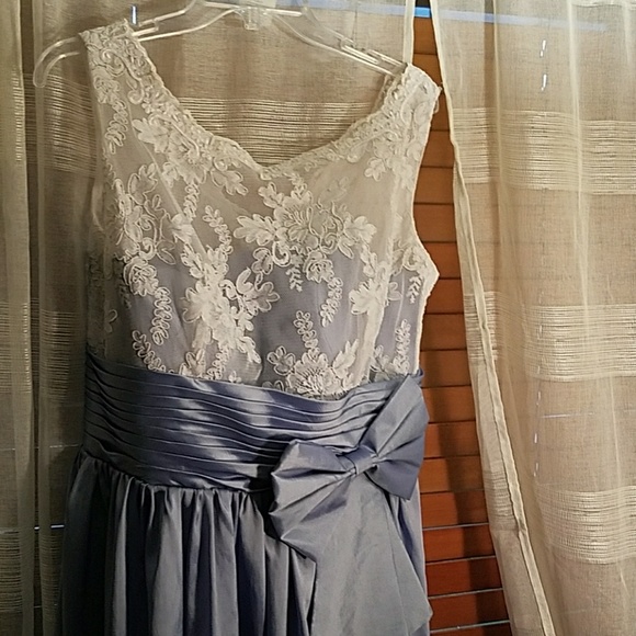 Gorgeous light blue and white lace dress - Picture 1 of 2
